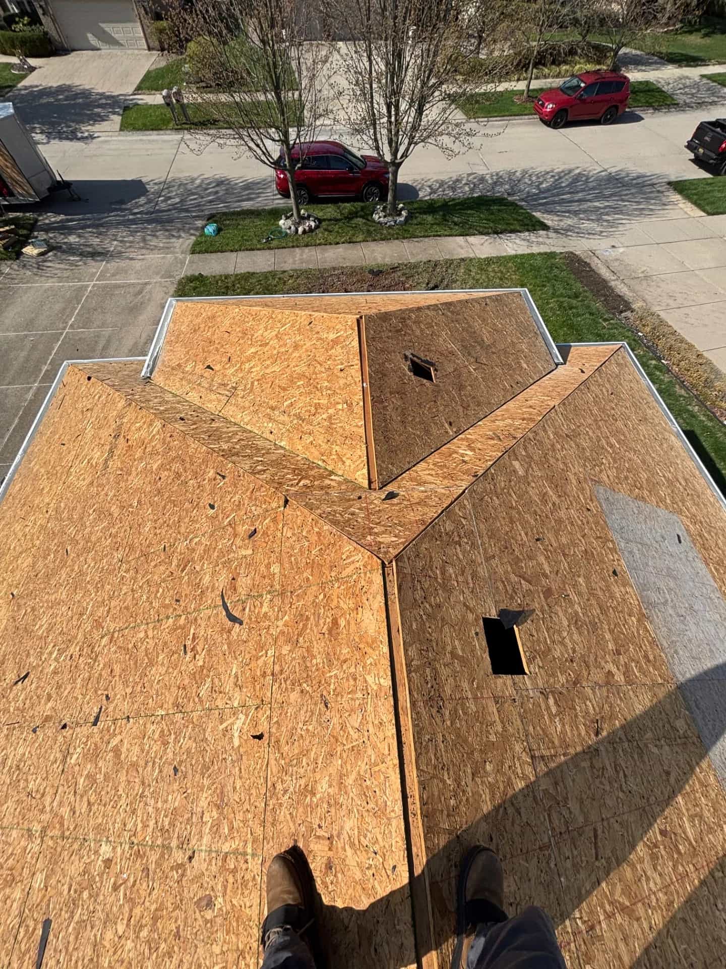 Atlas Burnt Hickory shingles, 17311 Invitational Drive, Macomb, MI